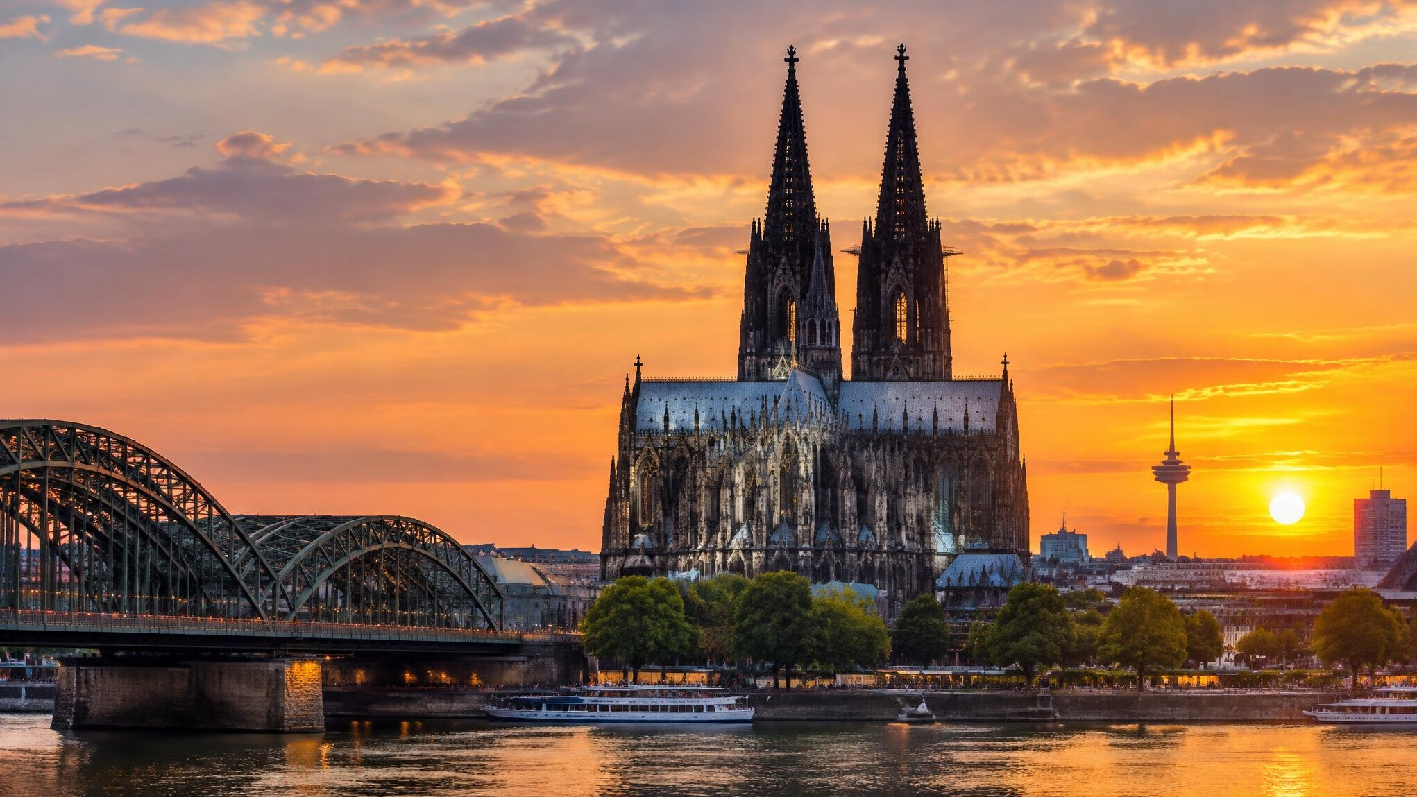 cologne cathedral at sunset