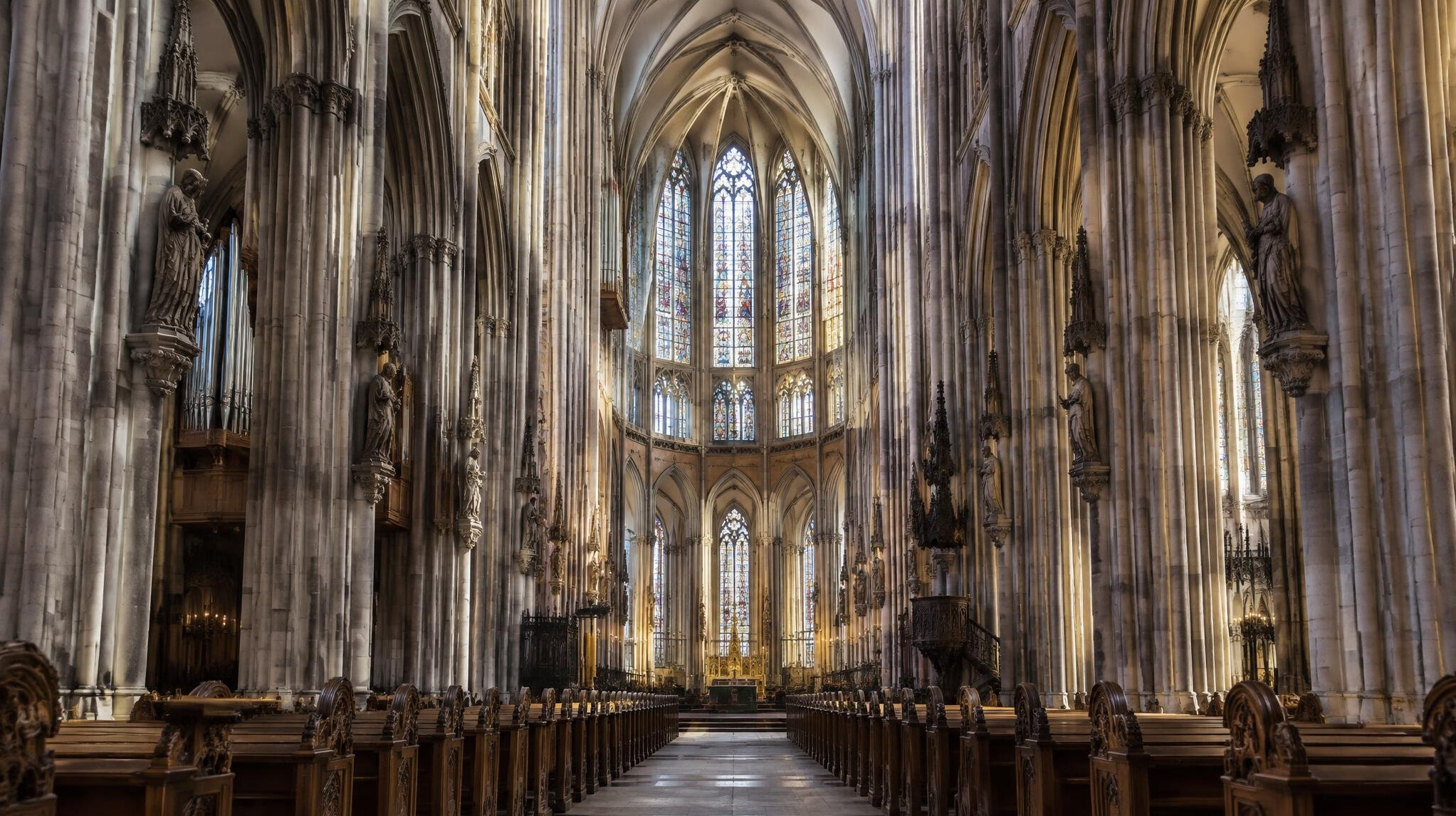 cologne cathedral interior